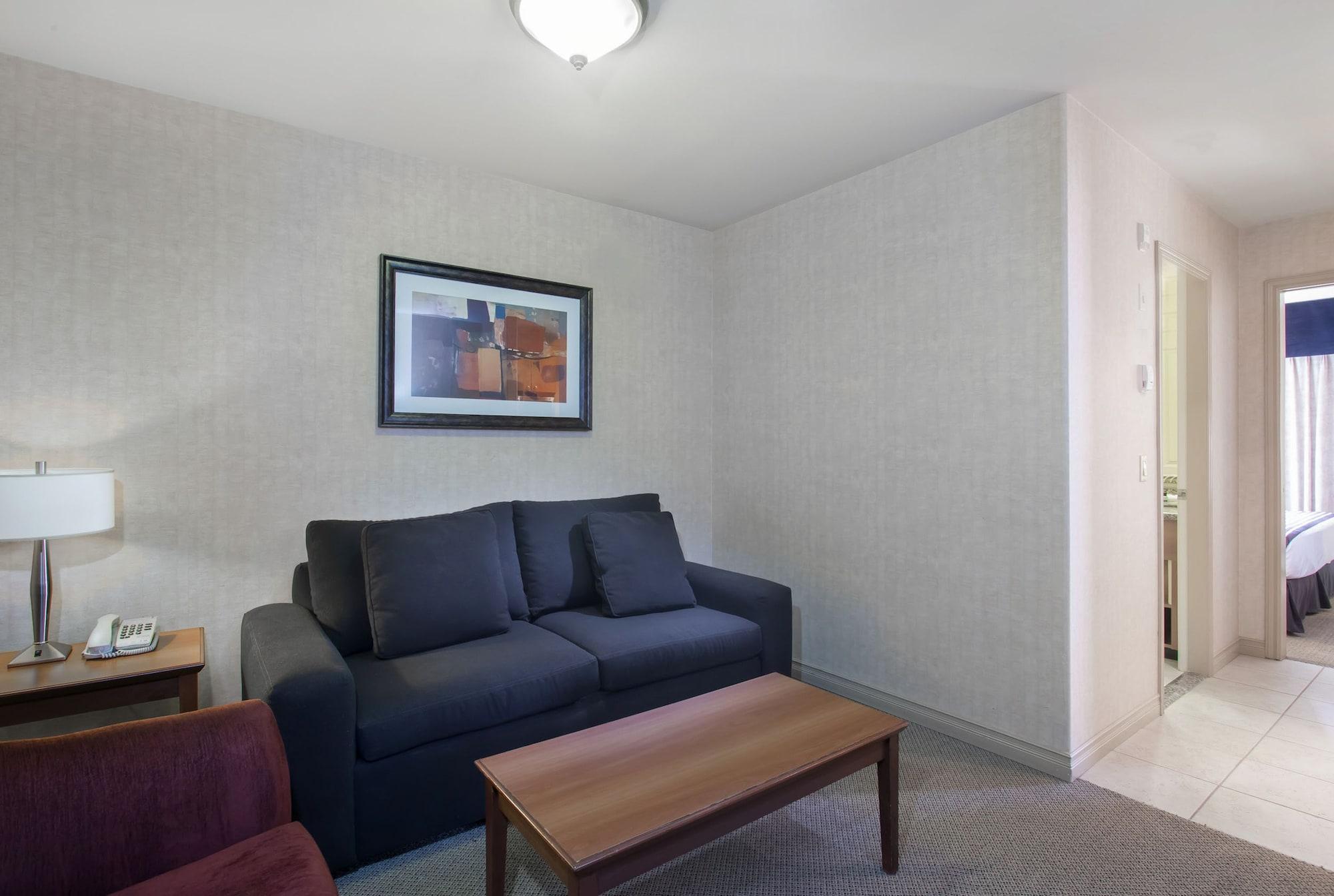Sandman Hotel Calgary Airport Exterior photo
